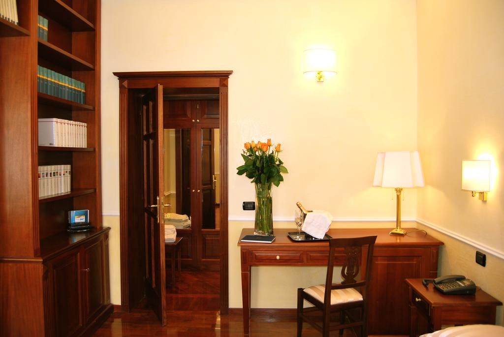 Luxury Ludovisi Rooms Рим Екстер'єр фото