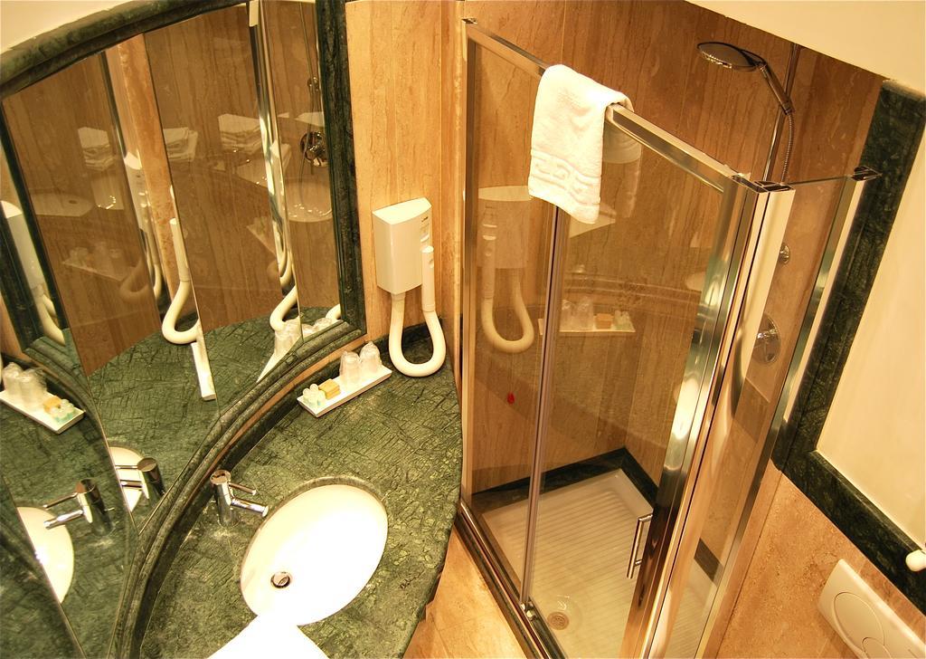 Luxury Ludovisi Rooms Рим Екстер'єр фото