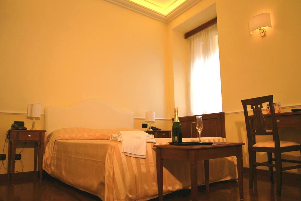 Luxury Ludovisi Rooms Рим Екстер'єр фото